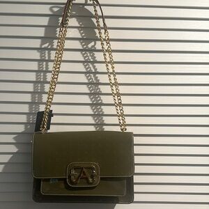 NWT Arcadia Patent Leather Vegetale Shoulder/Crossbody Bag.